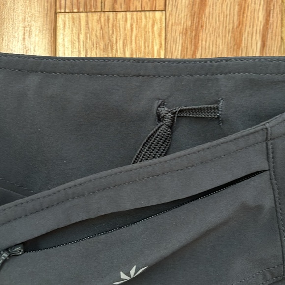 ATHLETA WOMENS DARK GRAY WEAR ABOUT SKORT SKIRT SIZE 10 SIDE ZIPPER ATHLETIC - Picture 7 of 7
